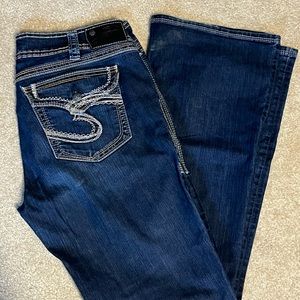 Silver Suki jeans. Size 33/34